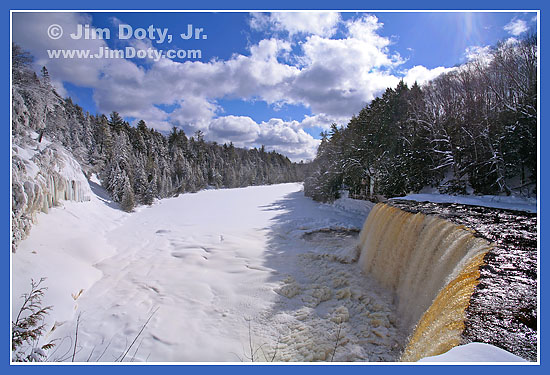 Upper Tahquamenon Falls, Gorge, and River, Michigan